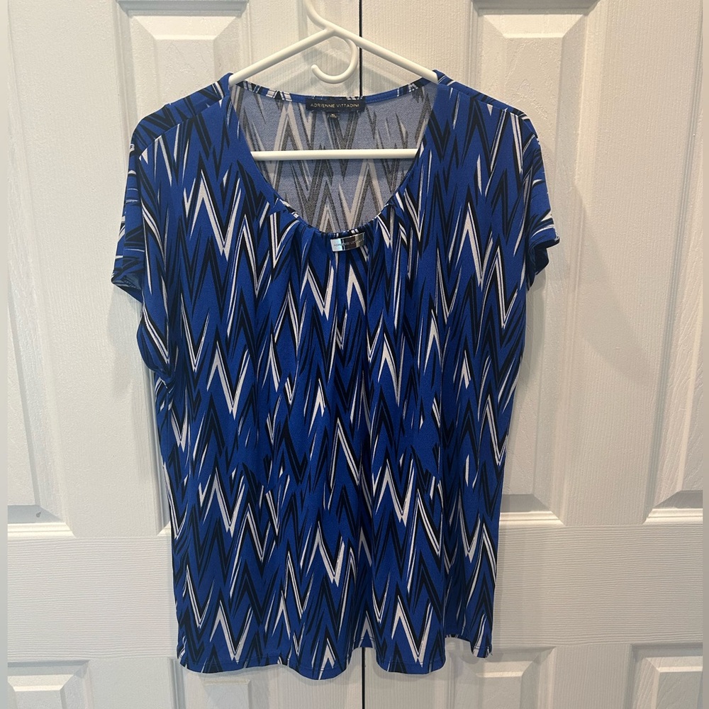 Adrienne Vittadini Chevron Print Top – Size XL